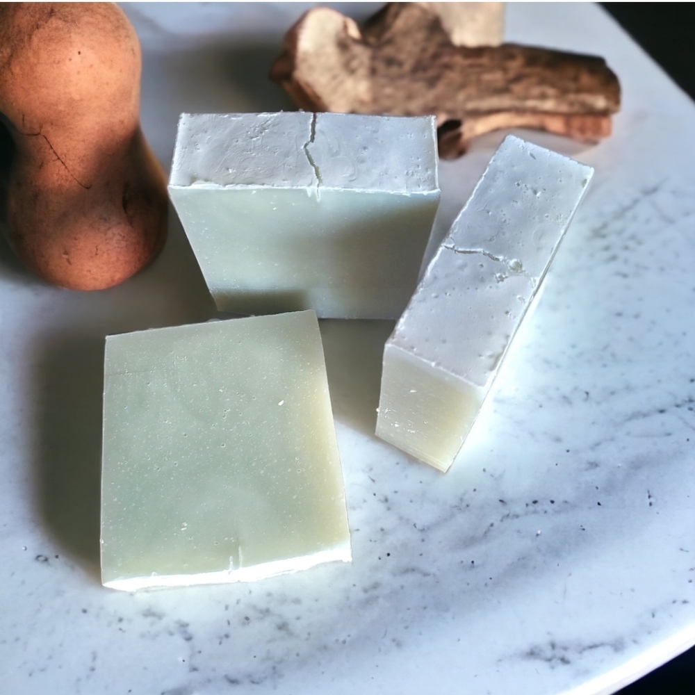 LAST SET!! Juicy Pear & Vanilla Bean Handcrafted Handmade Oil Blend Soap Set - Picture 1 of 1